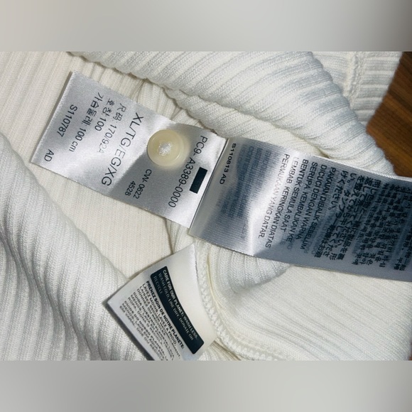 NEW Levi's Slim Fit "The Ribbed Tee" Size XL SHORT SLEEVE RACH TOP NWT - Picture 12 of 13